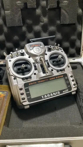 Rádio Transmissor Frsky Taranis X9D Plus