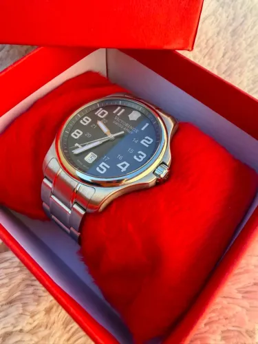 Relógio VitorInox Swiss Army Officer em Aço Inox 