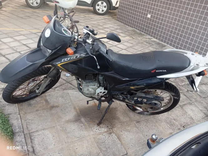 Moto Honda Bros