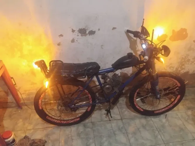 Vende-se uma bike motorizada