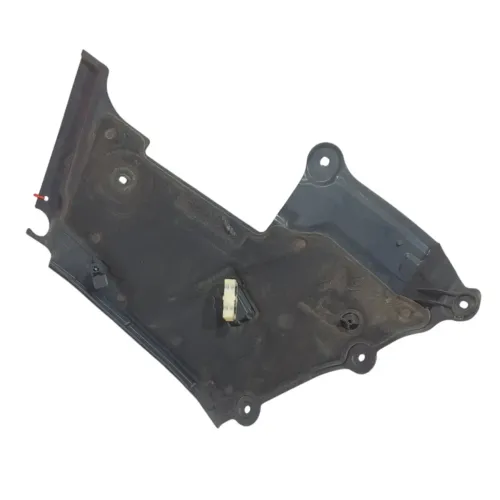 Protetor Motor Esquerdo Mercedes C200 W205 15 A 18 Detalhe