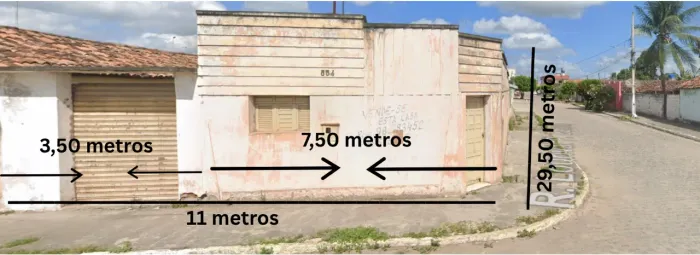 Otimo terreno de esquina um quarterao da Pista Medindo 11 metros por 29.50 metros