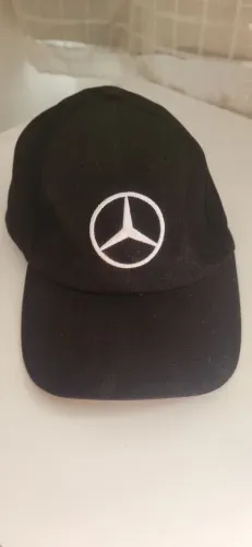 Boné Mercedes Benz, preto. pouco uso