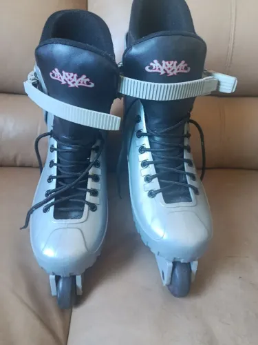 PATINS TRAXART STREET TAMANHI 42/PAR Ideal para quem prática patinação STREET agressive