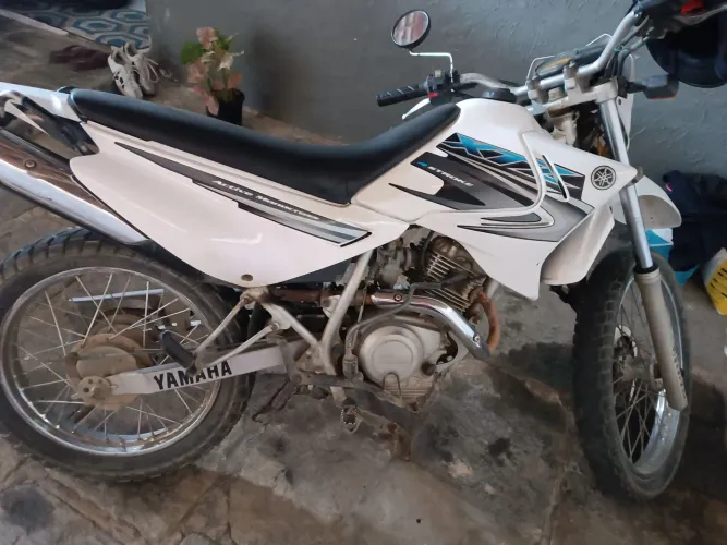  Moto Yamaha 125 k 