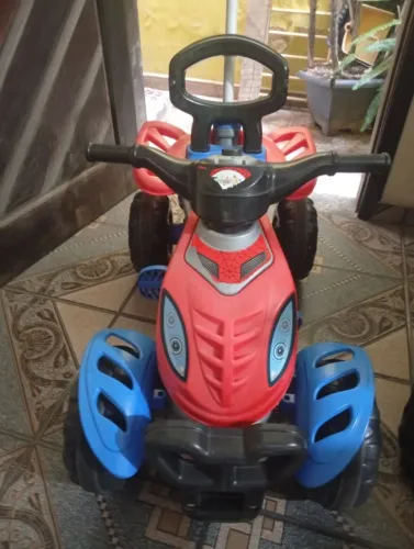 Carrinho de Passeio Infantil Empurrador Pedal para Criança