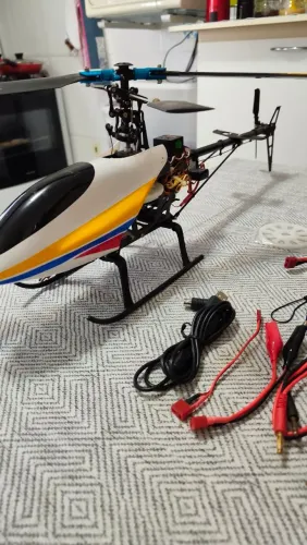 Kit Aeromodelo T-Rex 450 COMPLETO + Rádio FlySky FS-CT6B