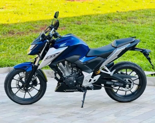 Cb Twister com apenas 4.500km Sem detalhes