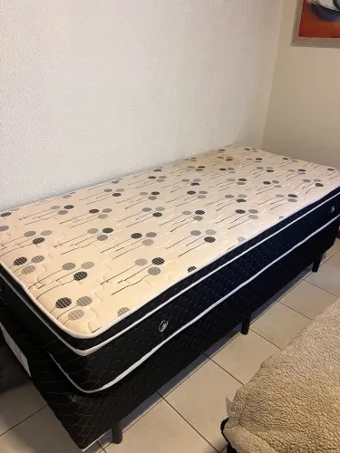 Cama Box Solteiro e Colchão