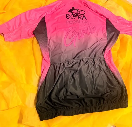 Camisa de Ciclismo Feminina XAMA G usada apenas em sessão de fotos