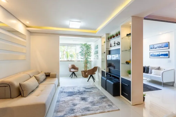 Pronto para morar! Apartamento mobiliado com 3 dormitórios e suíte no Santa Mônica