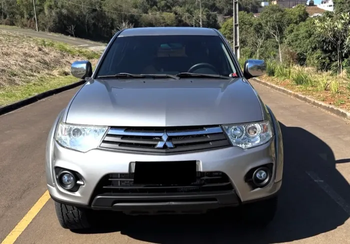 Mitsubishi L200 Triton HPE 3.2 CD TB Int.diesel AUT 2014