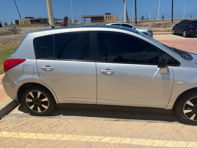 Nissan Tiida SL 1.8/1.8 Flex 16V Aut. 2008