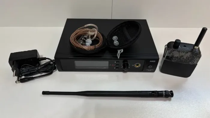 AKG WP300 IEM Sistema Monitor pessoal Wireless (Zerado)