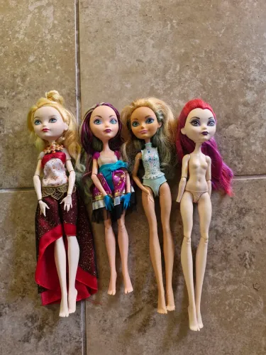 Lote bonecas Ever After High Sucatas