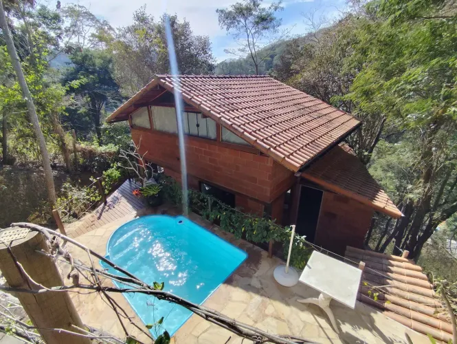 Lindo Chalé de 67 M2 em Secretario, Petrópolis RJ