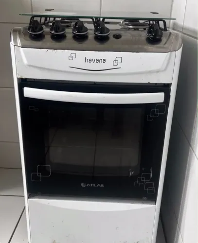 Fogão 4 bocas em bom estado