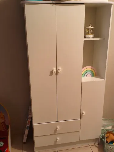 Guarda roupa infantil