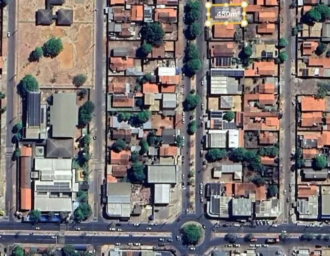 Prédio Comercial na Av. Araguaia no Aureny 3