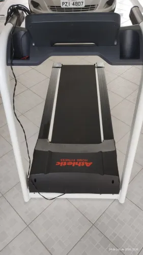 Vendo excelente esteira seminova Athletic