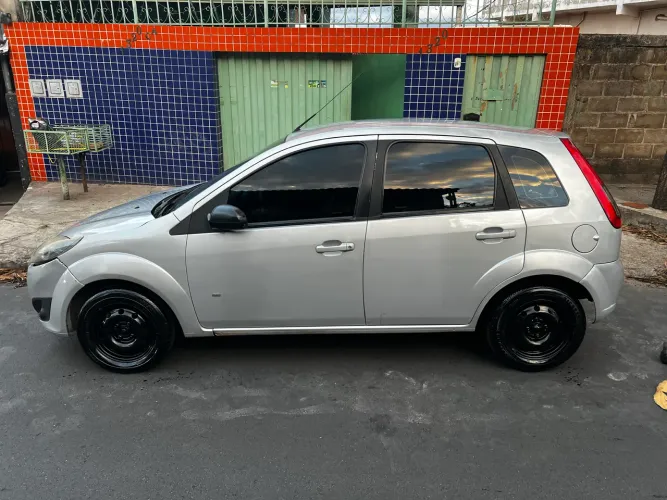 Ford Fiesta S 1.0 8V Flex 5P 2014