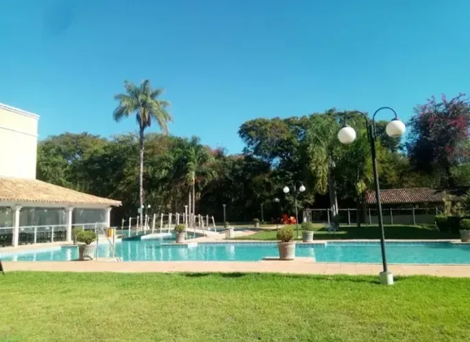 Apartamento 03 quartos com móveis planejados na região dos Parques em Montes Claros