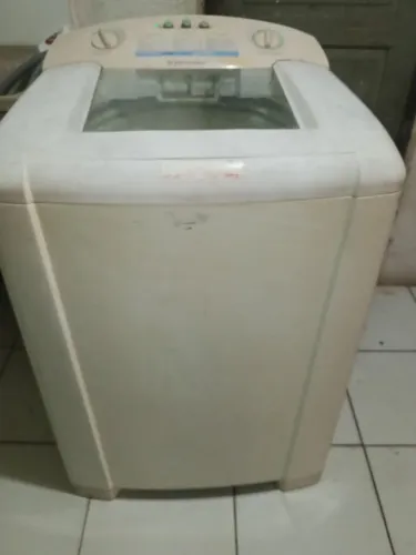Vendo máquina de lavar roupa Eletrolux 10 kg valor r$ 400