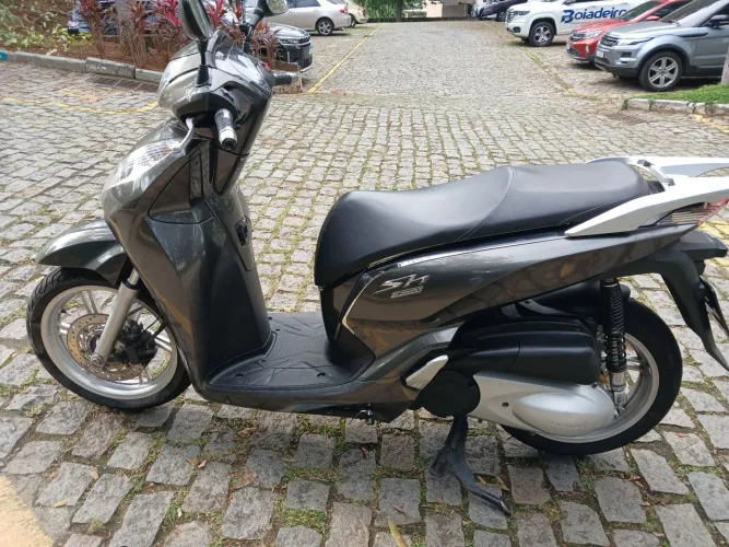 HONDA SH 300i 2017 (muito potente)