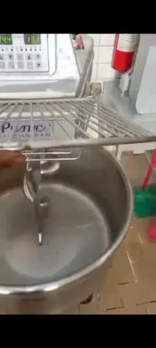 Masseira Prática para 50 kilos de farinha e 80 de massa pronta