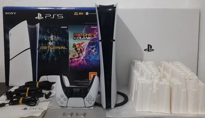 Playstation 5 slim digital na caixa completo (Troco pelo seu videogame + volta)