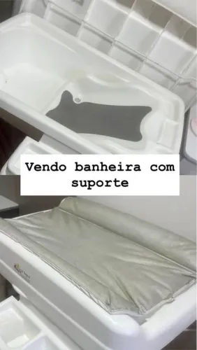 Banheira com suporte