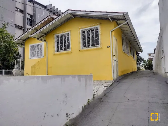 CASA PARA VENDA, FLORIANÓPOLIS SC, BAIRRO CAPOEIRAS, 3 DORMITÓRIOS, SENDO 1 SUÍE, 3 BANHEI