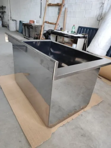 Tanque inox reduzido 60×50×90 cm para apoio de higienização 