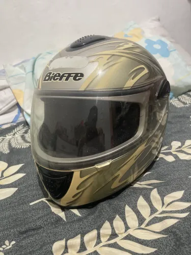 Capacete Bieffe fechado