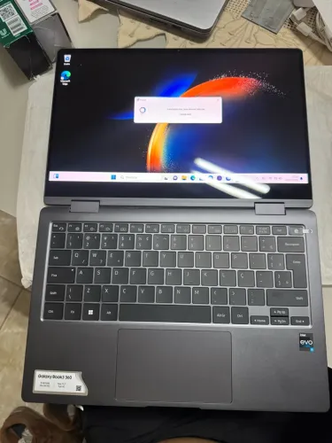 Galaxy book3 360 8GB RAM 256GB SSD