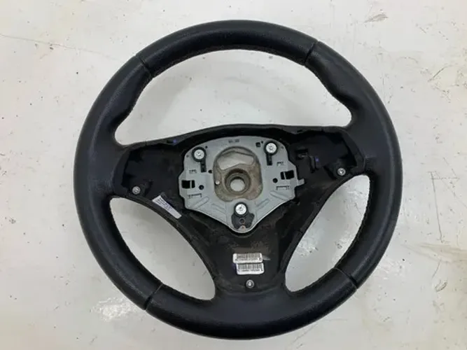 Volante  Bmw X1 2010 A 2013 Sem Moldura