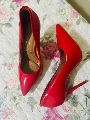 Scarpin vermelho salto 11cm