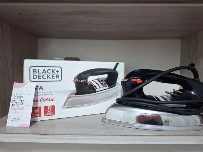 Ferro Black + Decker - Na caixa