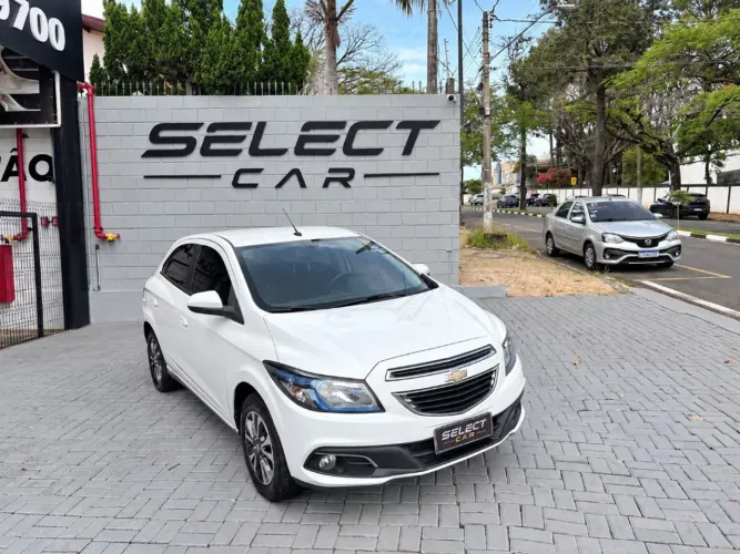 Chevrolet Onix Hatch LTZ 1.4 8V Flex Aut. 4P 2016
