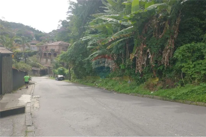 Terreno a venda com 521 m² Rua São Paulo no Quitandinha, Petrópolis/RJ