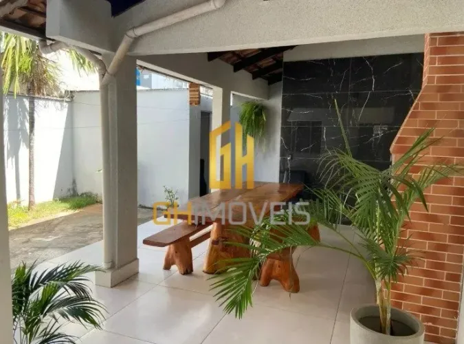 Excelente Casa de 3 Quartos na Vila Rosa