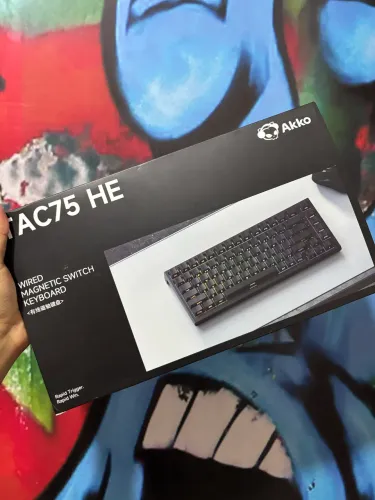 Teclado magnético akko 75 He