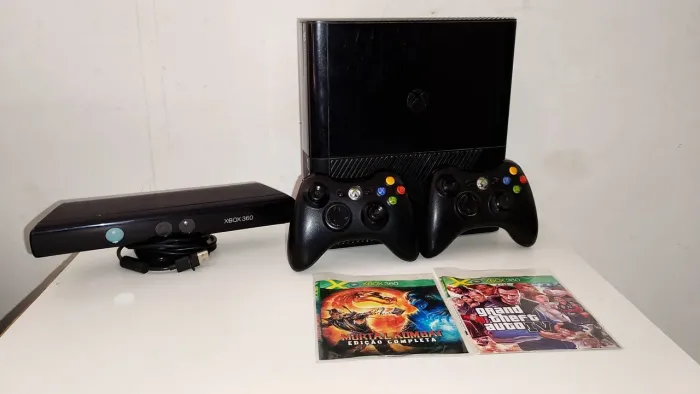 XBOX 360(olhe a descrição)