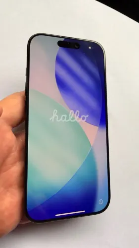 iPhone 16 Pro - 93% Bateria | Estado de Novo | Único Dono