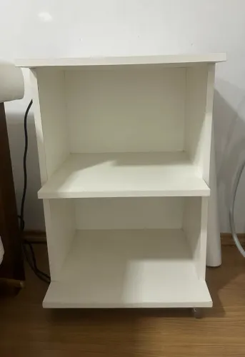 Carrinho de estética em mdf