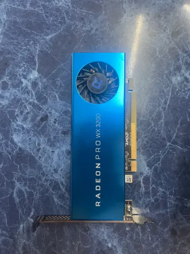Placa de Vídeo - Readeon Pro WX 3200