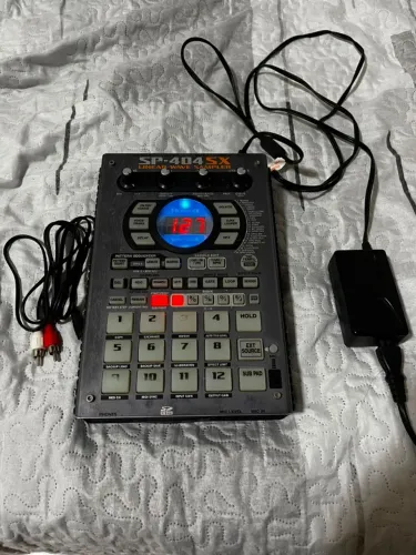 Roland SP404SX