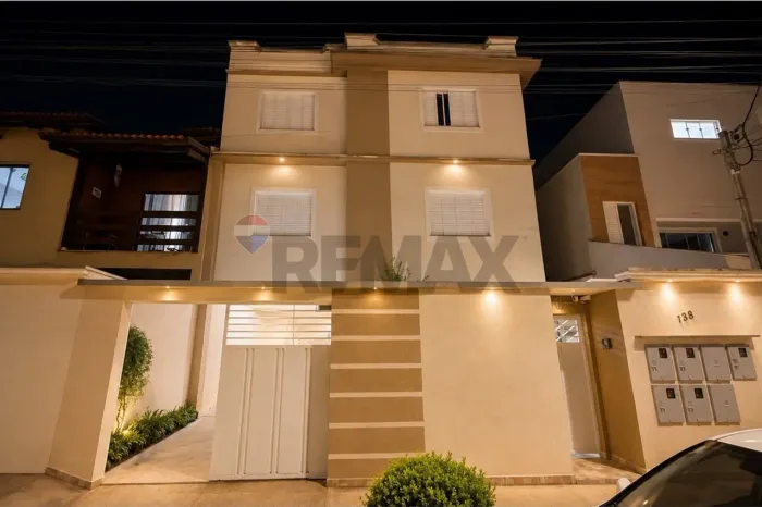 Apartamento no Jardim Azaleias com 3 Quartos, Suíte, Planejados e Aquecimento Solar