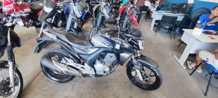 HONDA CB TWISTER 250 CINZA 2021 Shalon veículos Cariacica