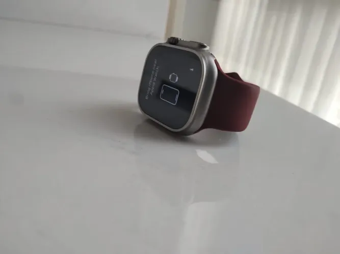 Apple Watch Ultra (1ª geração), caixa 49mm Titanium